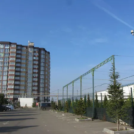 Уютная 1 Комнатная Квартира Зимняя Вишня В Ж/К Новая Европа Korsuntsy Exterior photo